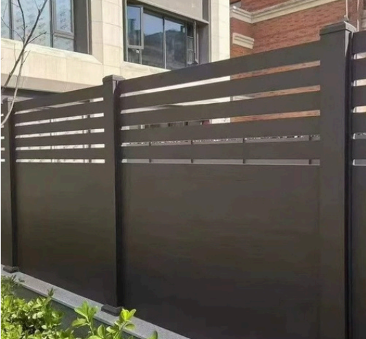 Yard Fences - Durable aluminum yard fence for residential and commercial fencing