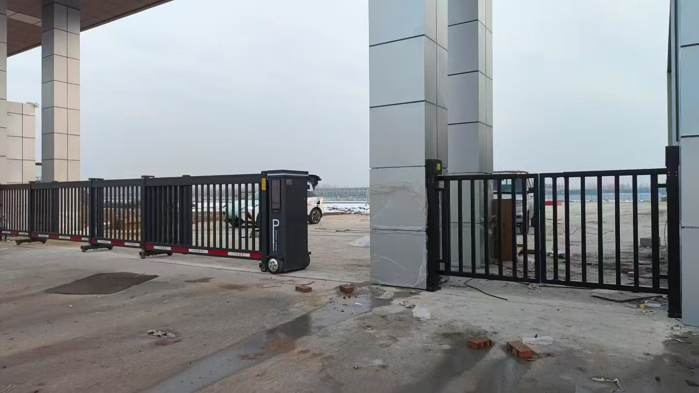 Stainless Steel Retractable Gate Type 2 - Electric retractable gate type2 for factory residential commercial