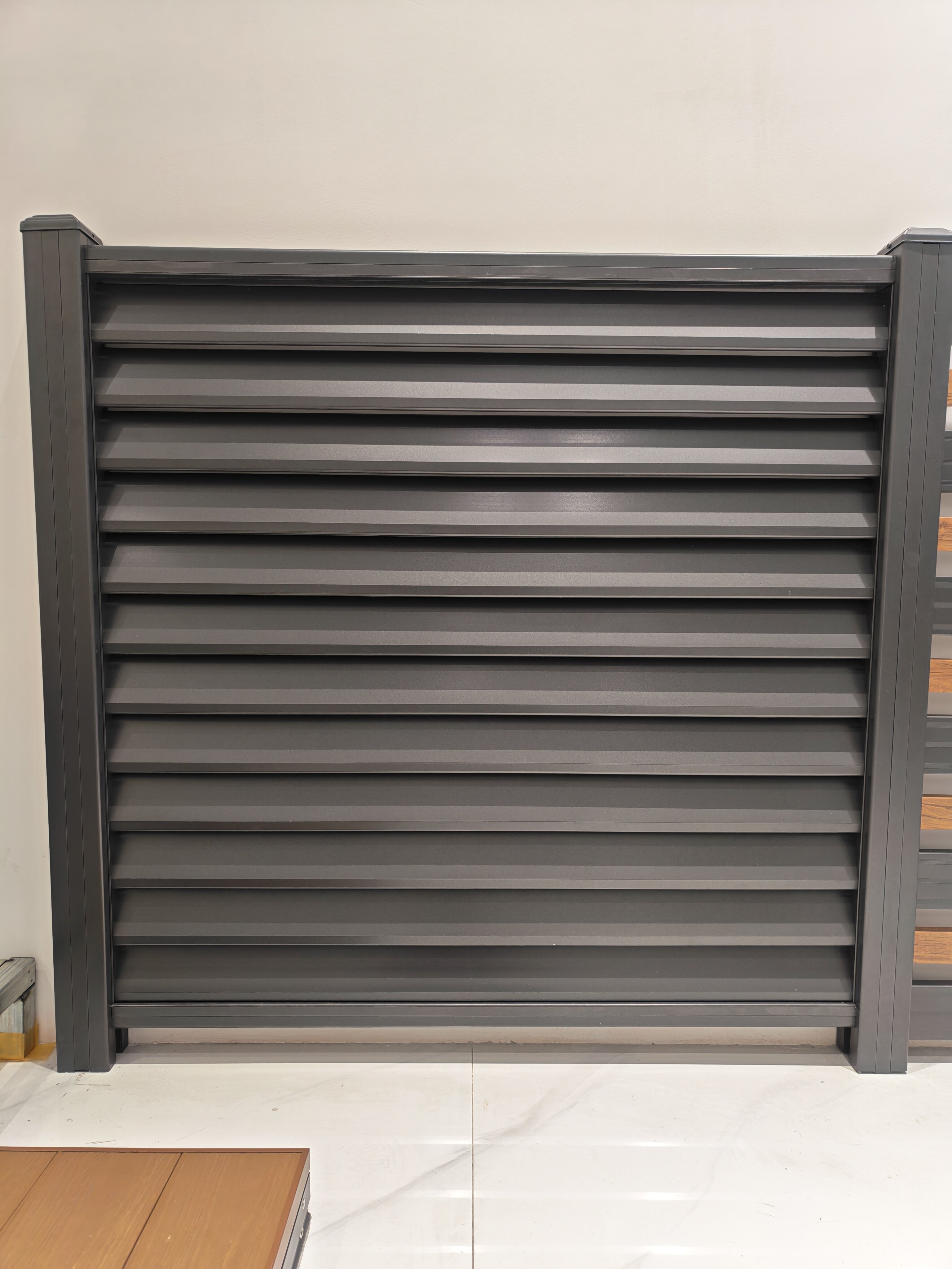 Modular aluminum fence panel 2 - Pre-assembled fencing with easy installation