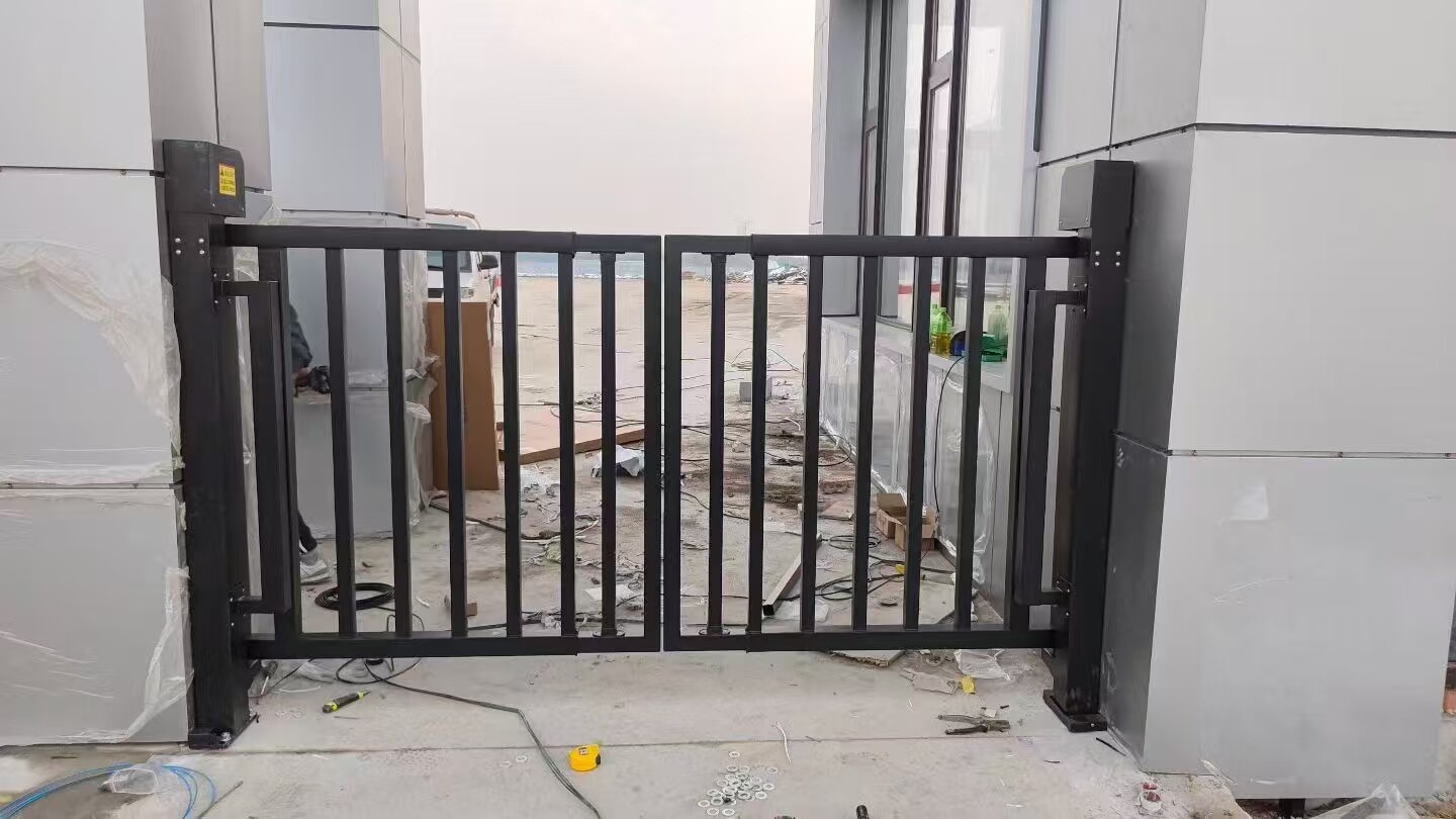 Stainless Steel Retractable Gate Type 1 - Electric retractable gate type1 for factory residential commercial