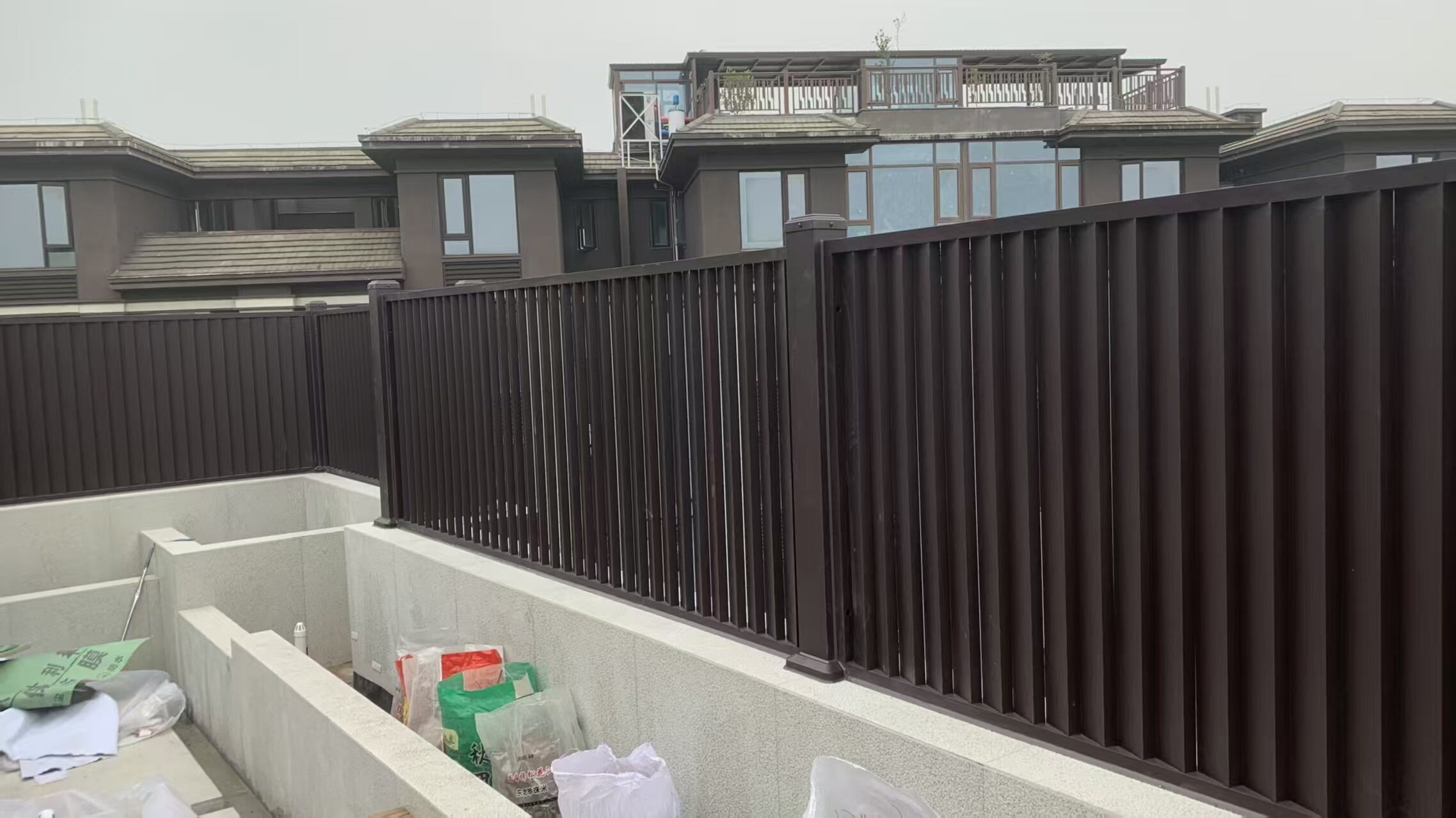 Louver Fencing gallery 7