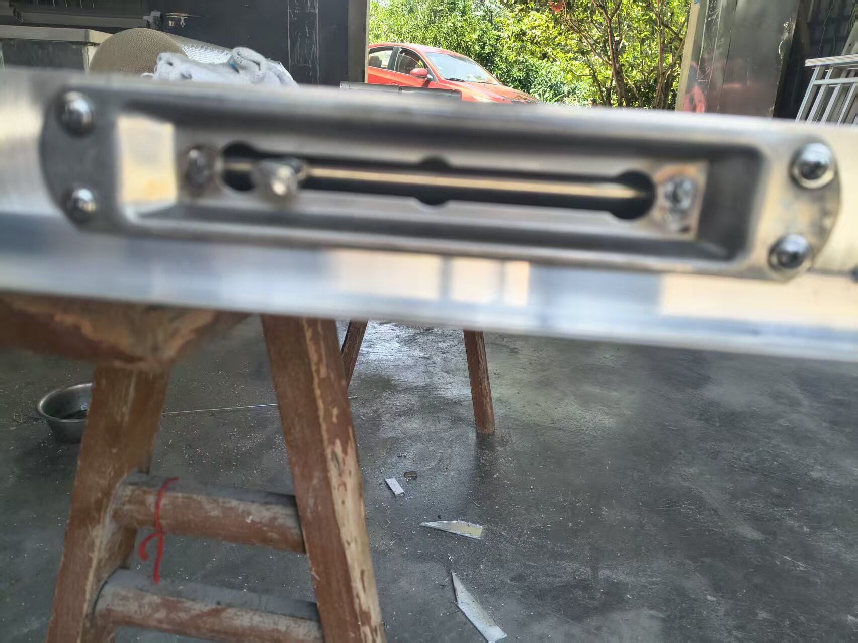 aluminum fence hardware installation - detail 16