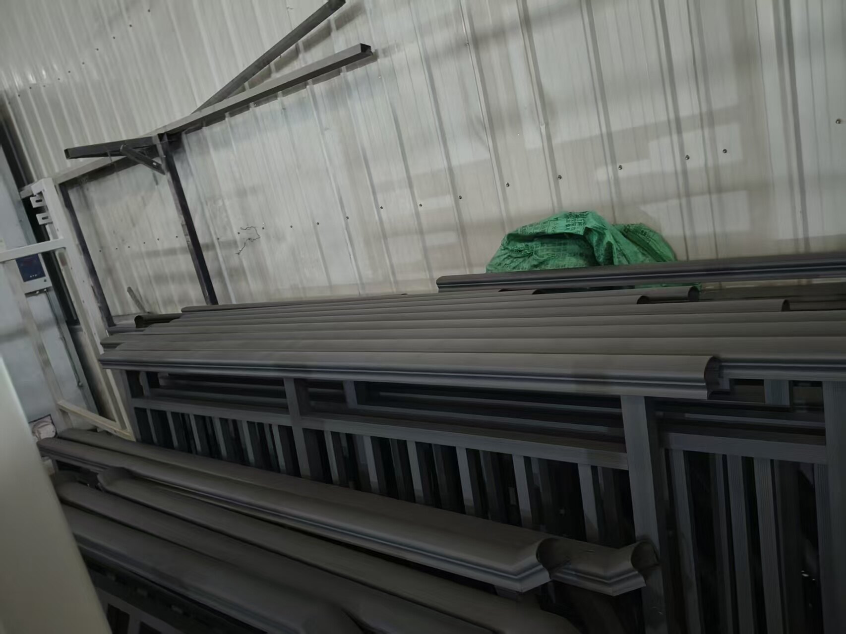 aluminum profile finishing process - image 99