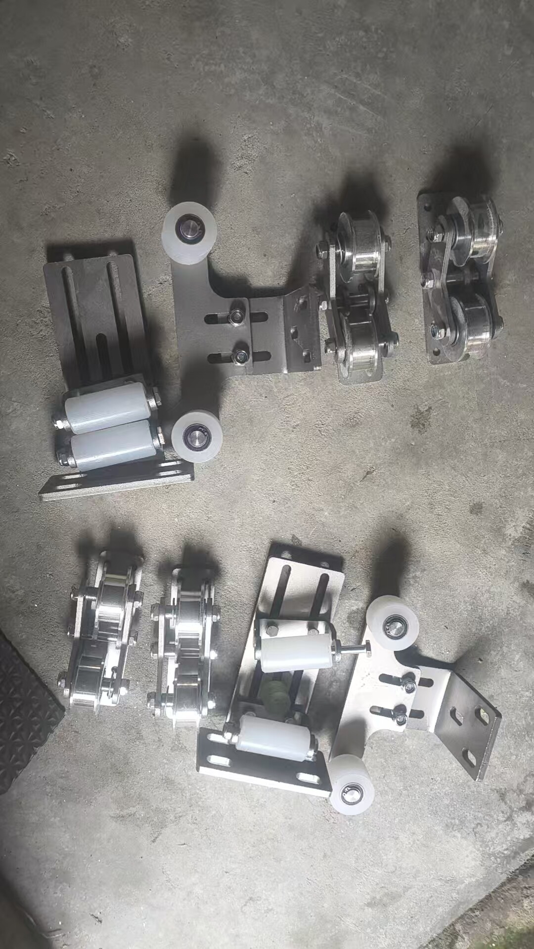 aluminum fence hardware installation - quality inspection