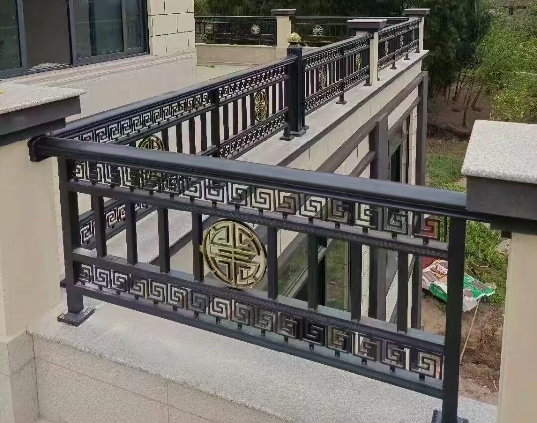 Aluminiowe balustrady zewnętrznych schodów 6063-T5, odporne na pogodę poręcze, projekt w Polsce
