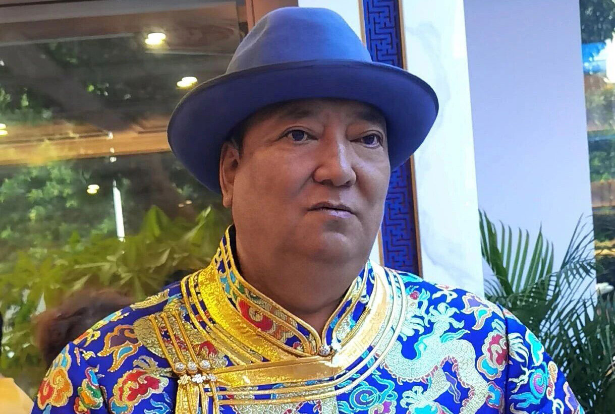 秦玉东