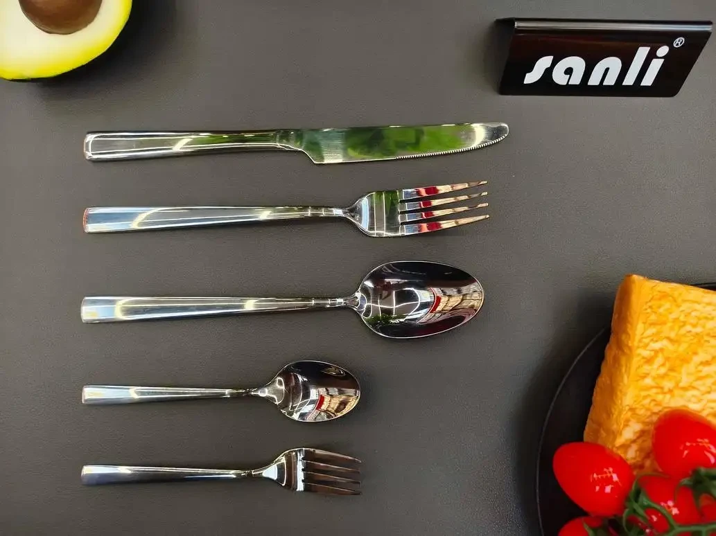 Wide Square Handle - Plain|Silver