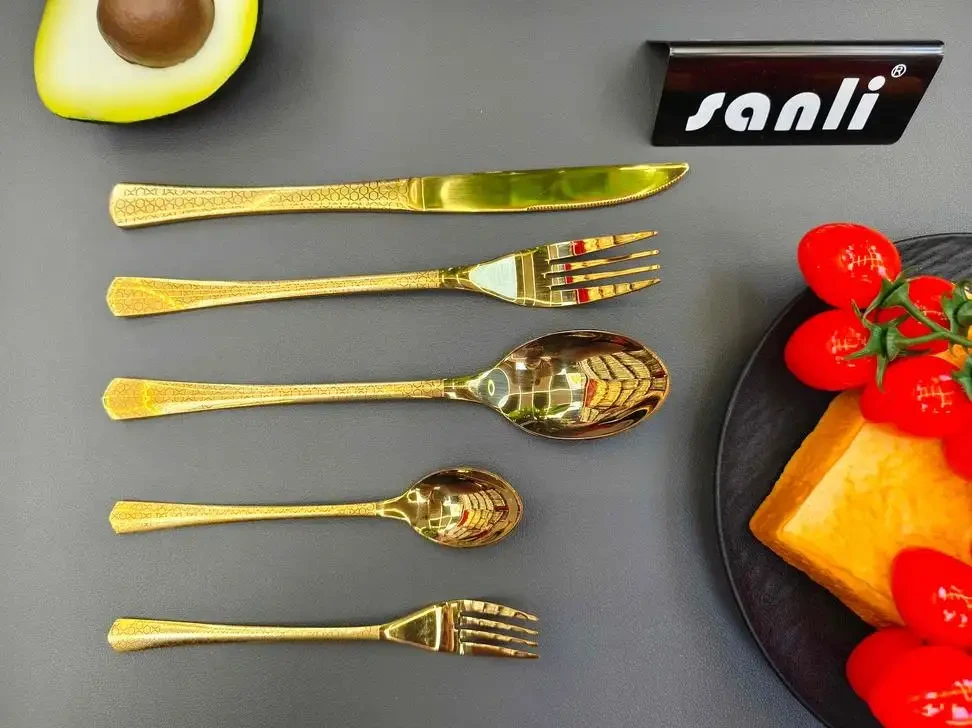 Angular Handle - Plain|Gold (Patterned)