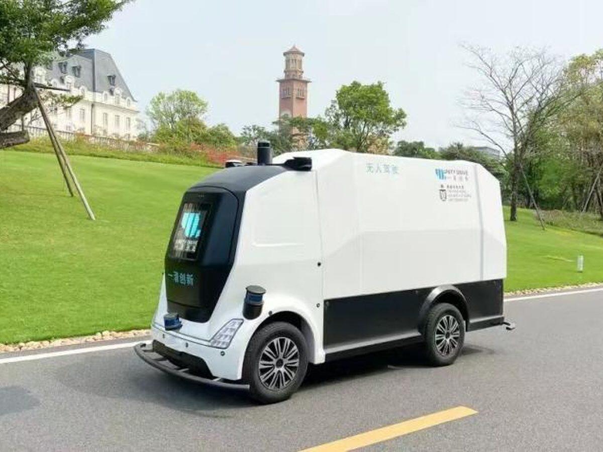 Autonomous Logistics Vehicle