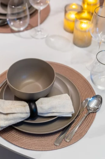 Dinnerware Set