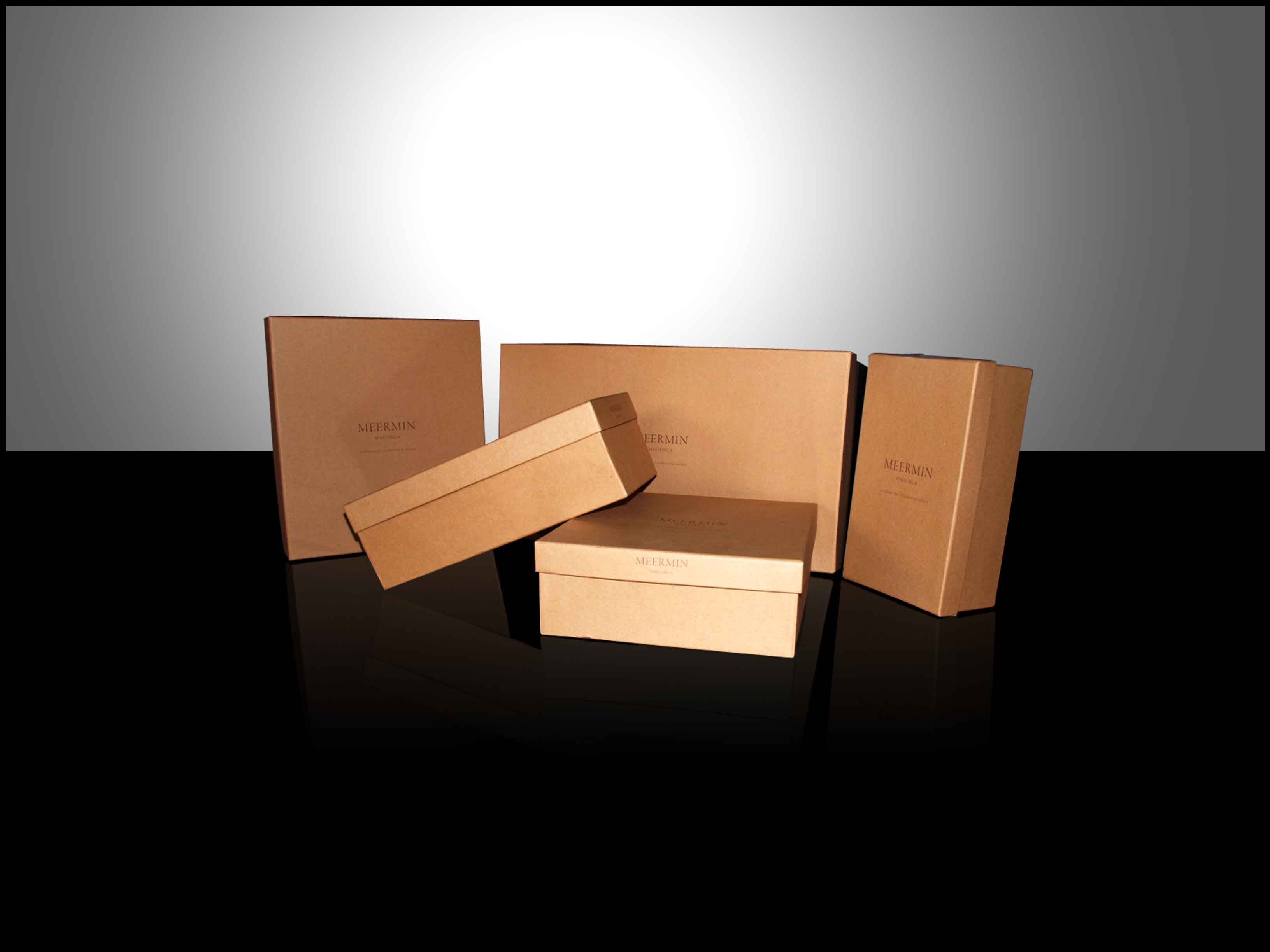 Custom Gift & Product Packaging Boxes | Bespoke Folding & Rigid Cartons