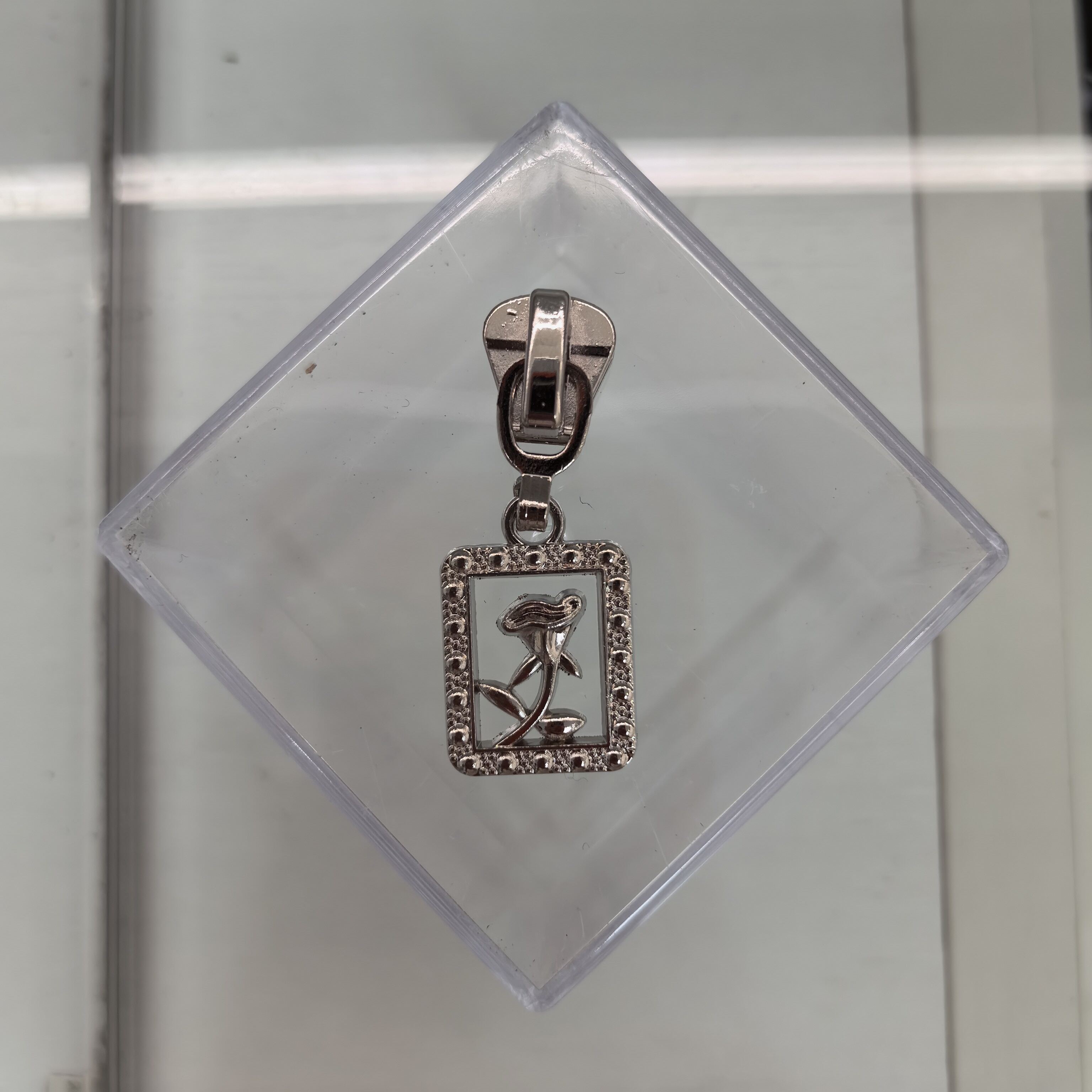 Rose Square Pendant Pull