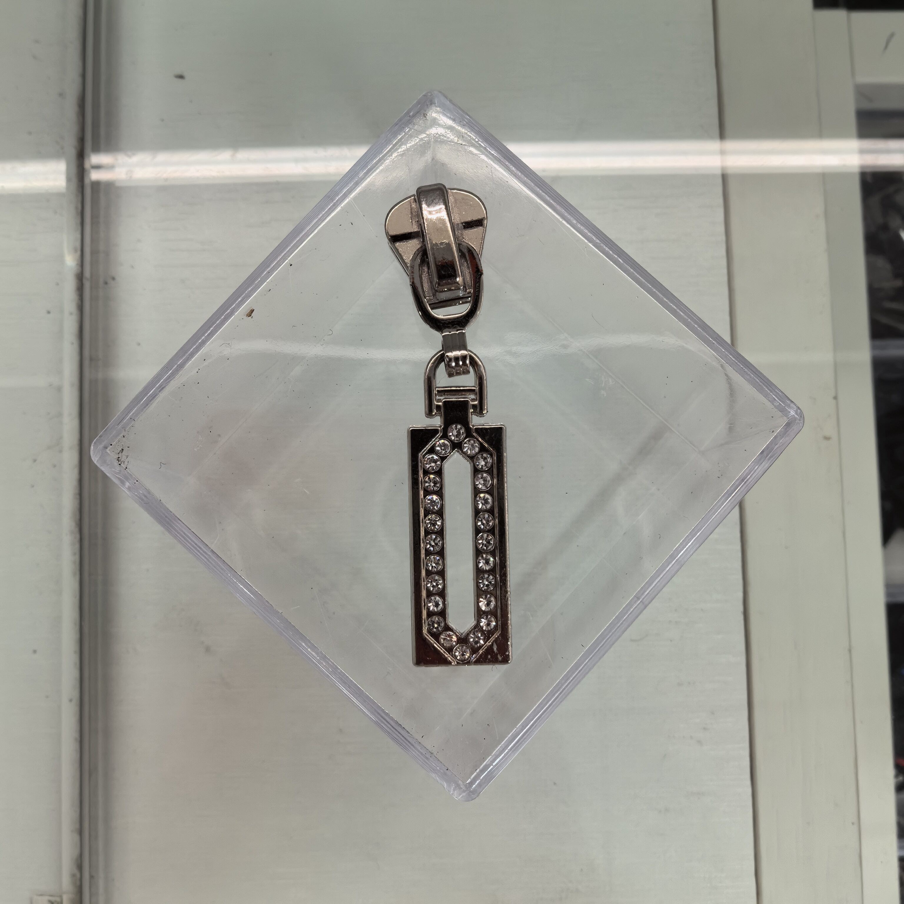 Rectangular rhinestone pull