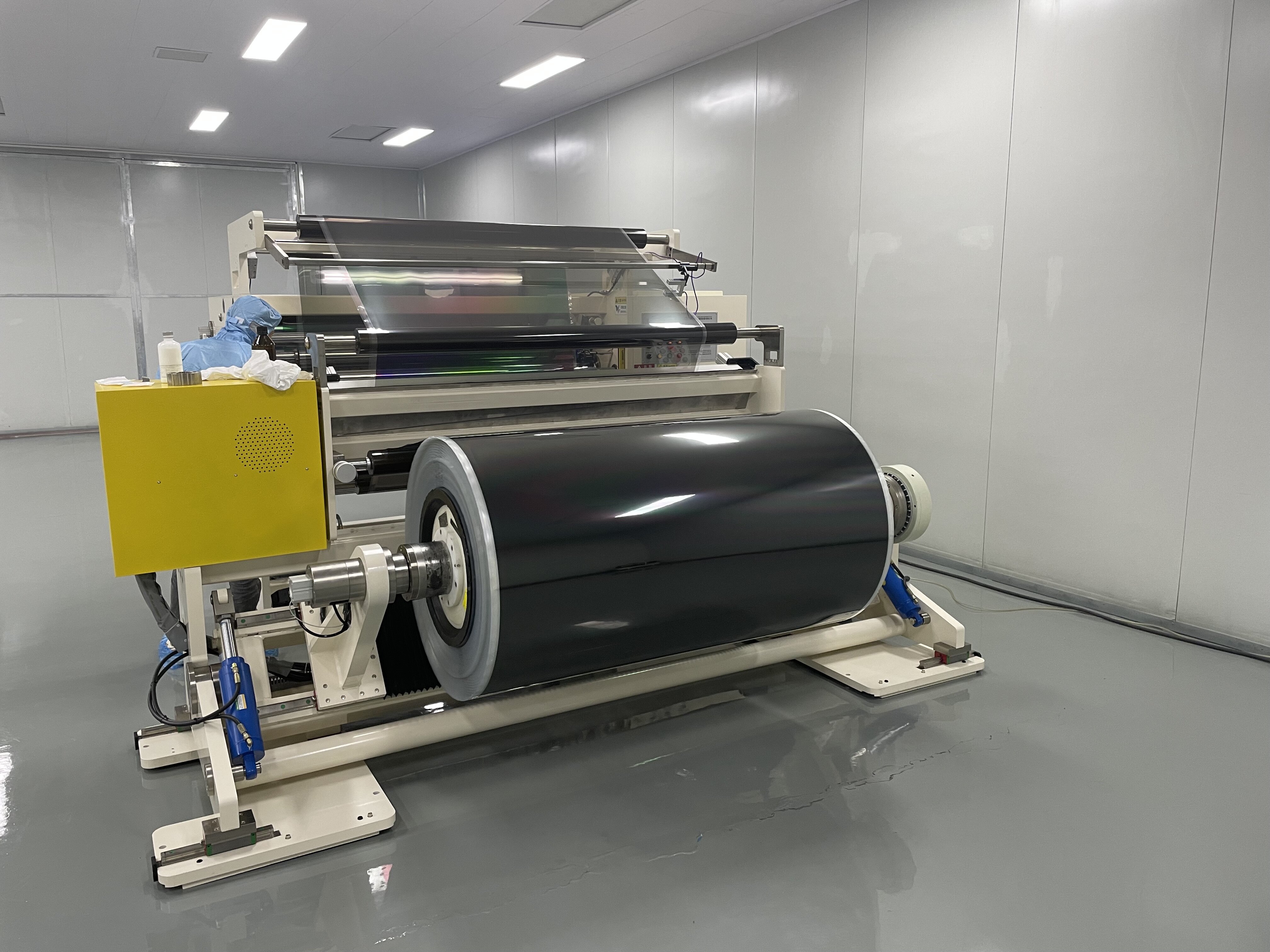 Nano Cloaking Film precision slitting process during manufacturing production