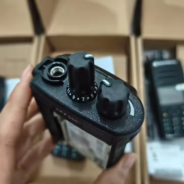 Motorola APX 900 view 2