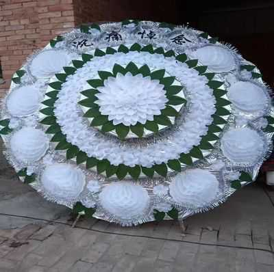 白菊花纪念花艺布置