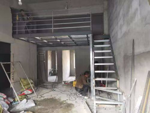 朝阳区某小区钢结构阁楼