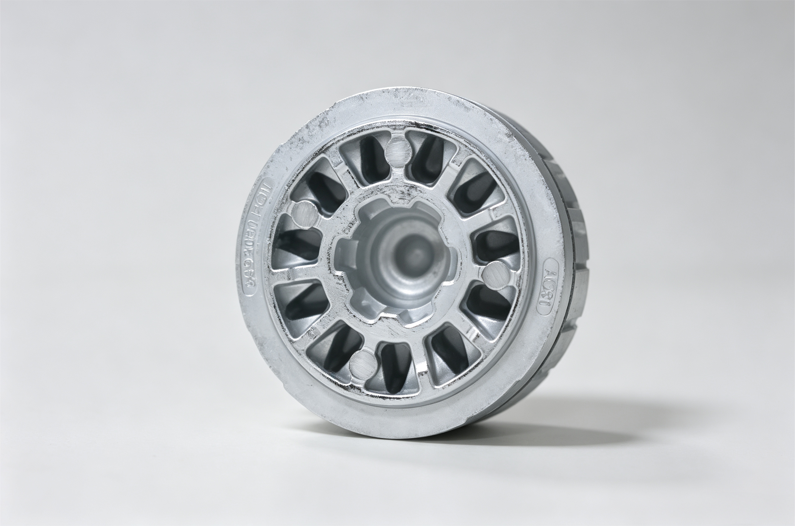 Precision machining of moving blade rotor (swinging hydraulic cylinder rotor) - Pre-machining