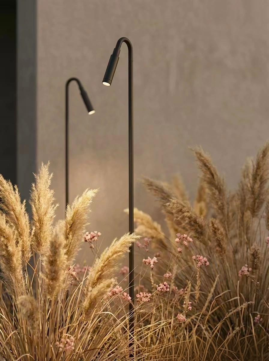 Garden Lamp Reed