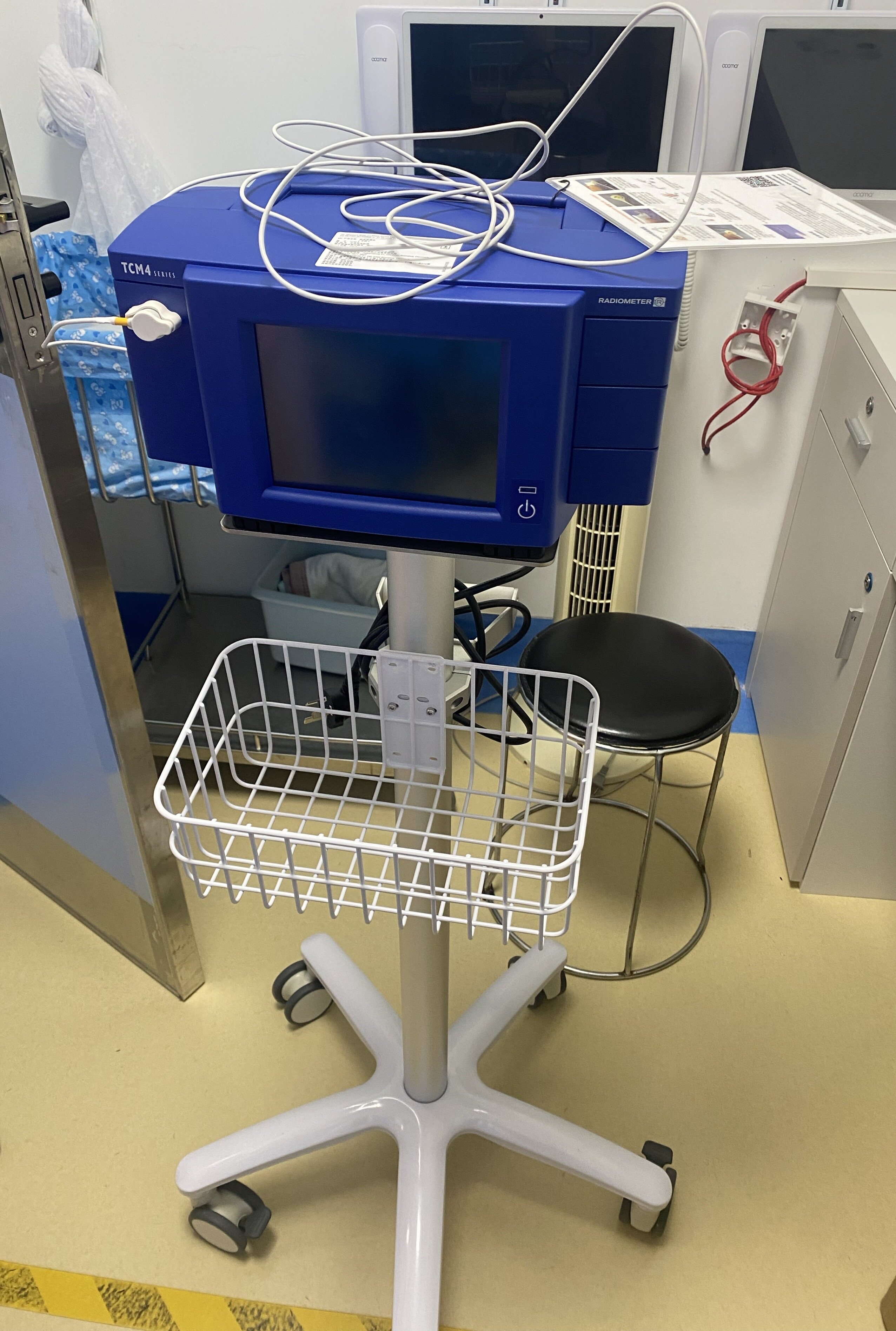 Radiometer TCM4 Cart