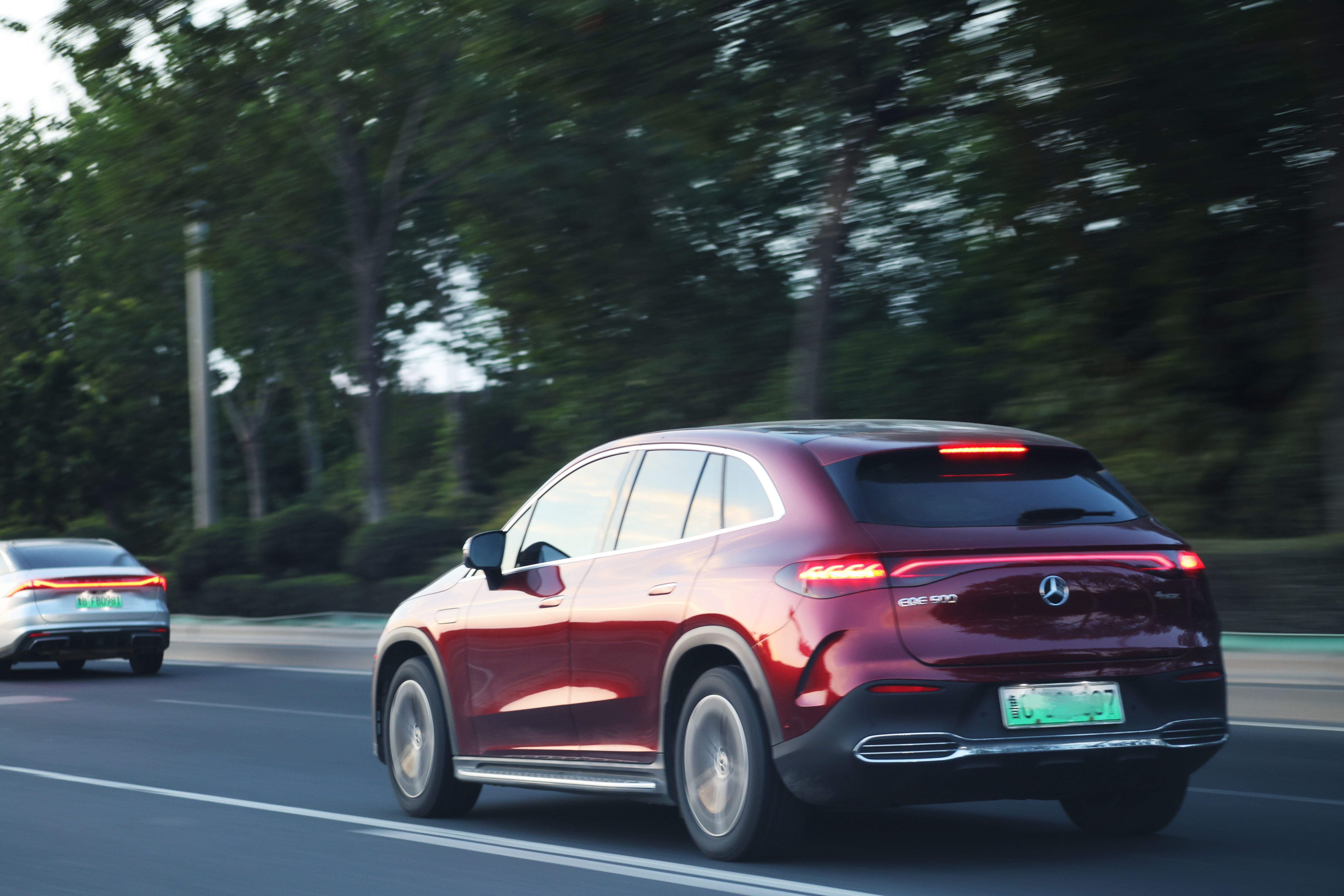 Mercedes-Benz EQE