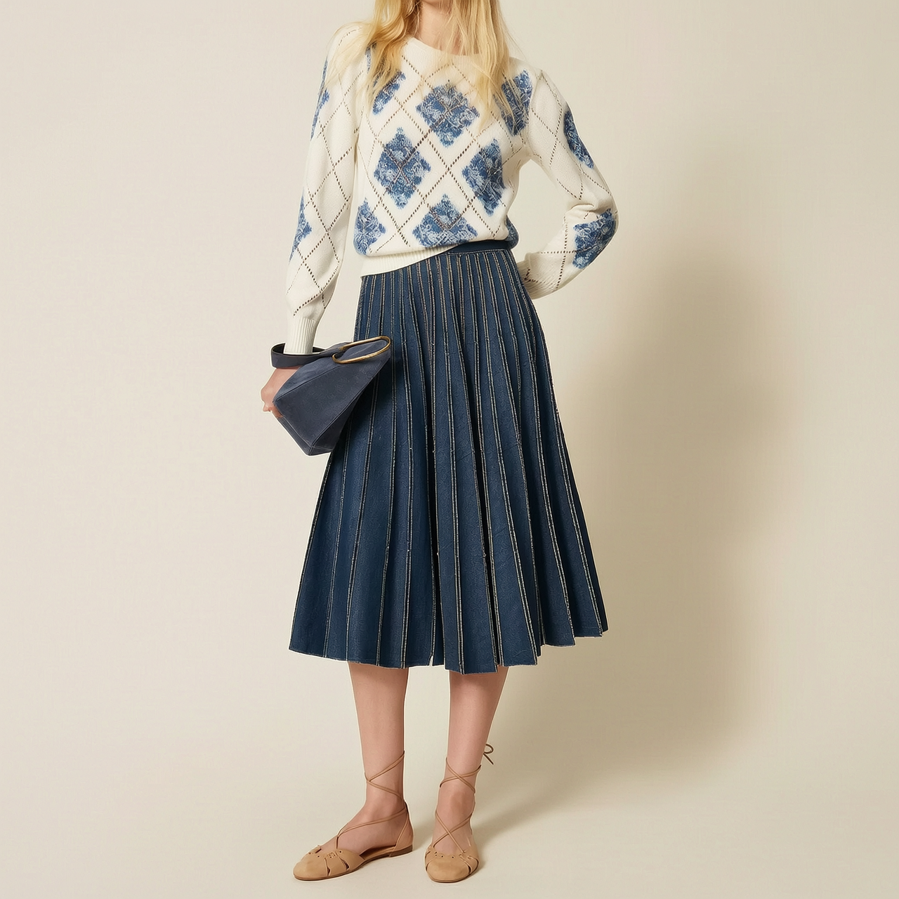 Diamond pattern jumper with floral print thumbnail 5
