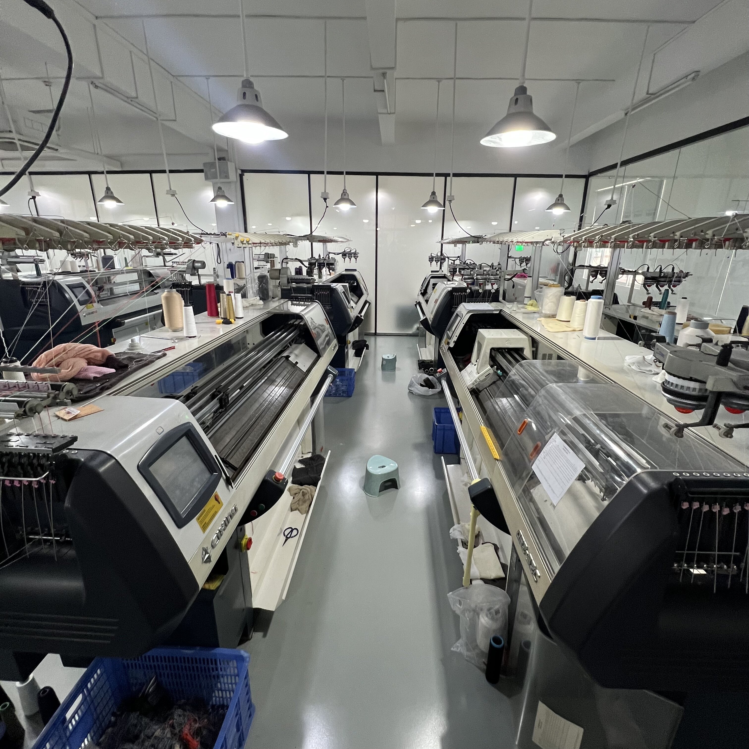 Knitting machines