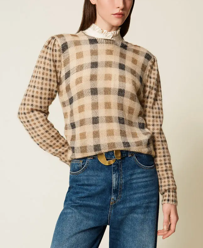 Checkered Puff Sleeve Sweater