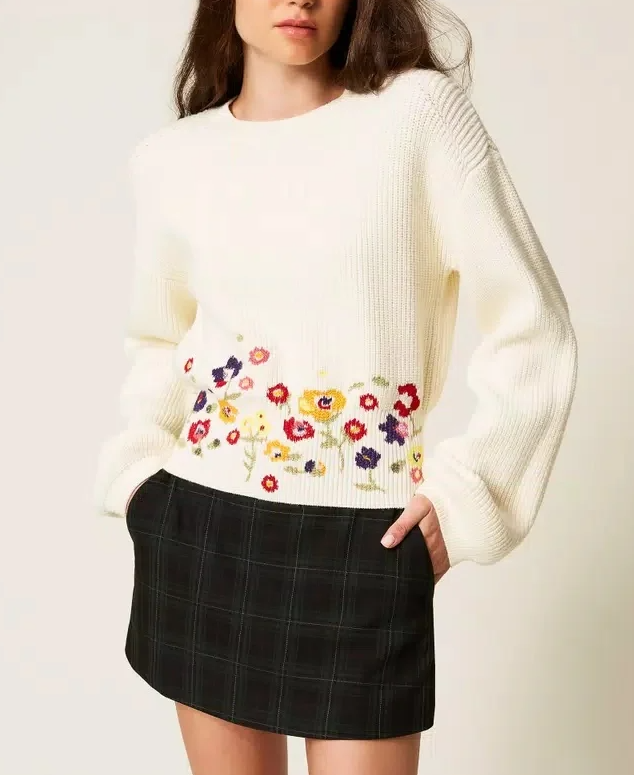 Computer Embroidery - White Floral Embroidered Sweater
