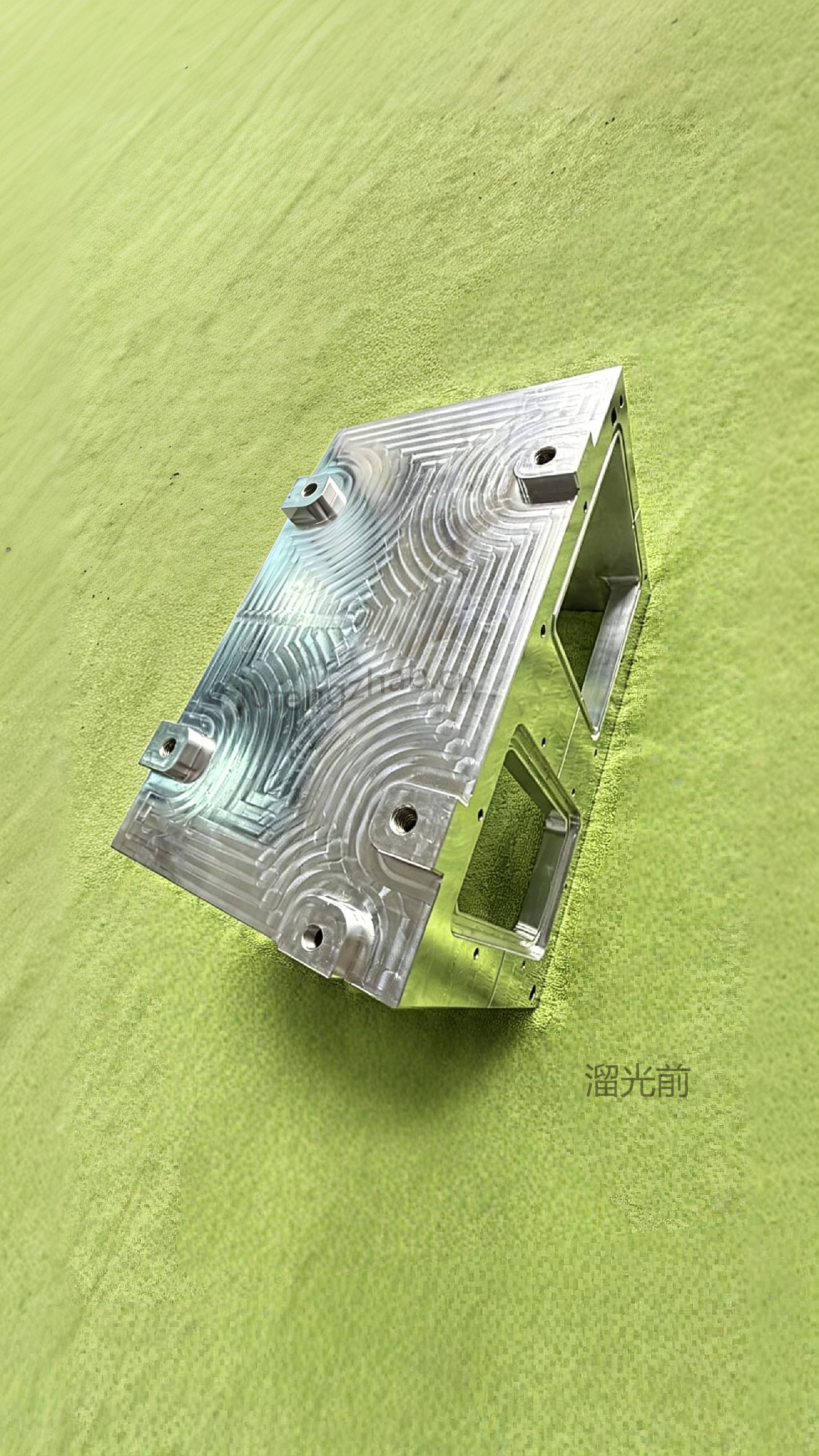 Car wheel, dry-blasted pre-machined blank