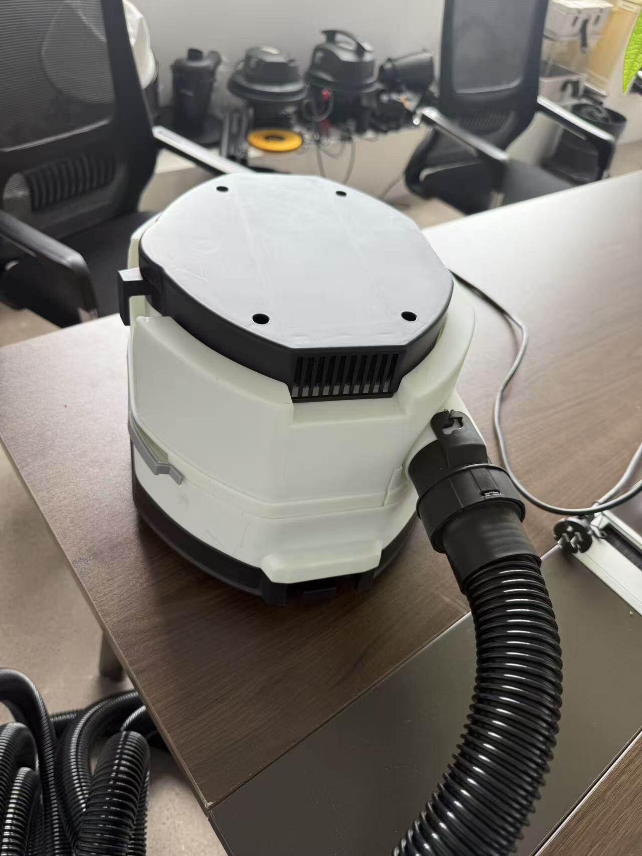 Wall Mounted Vacuum Cleaner 1500W with Blowing & Remote Control view 4