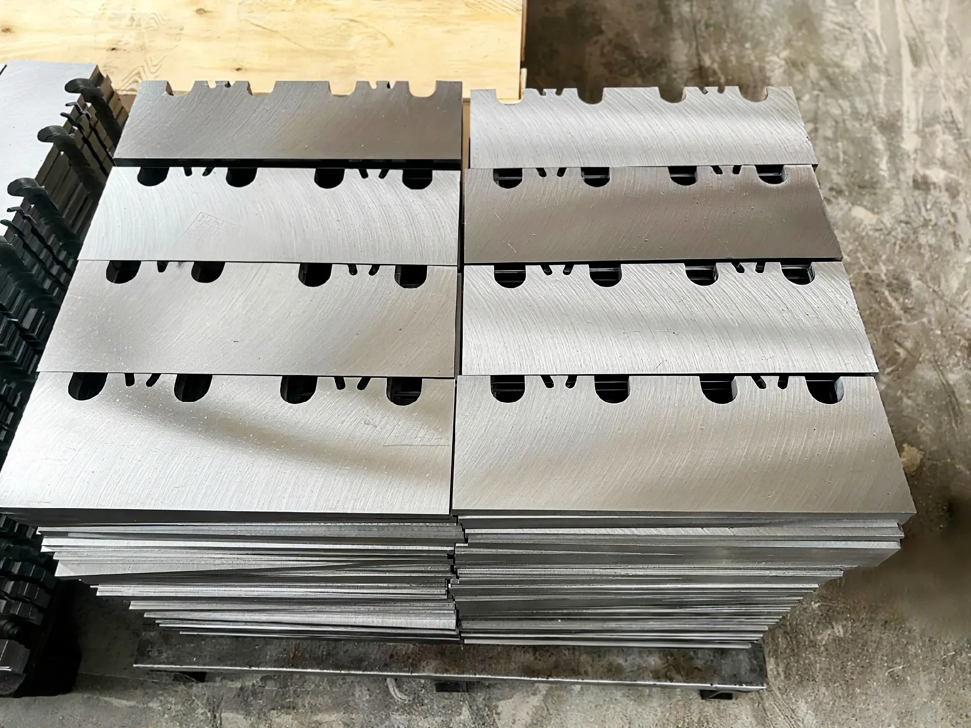 Semi-finished knife parts