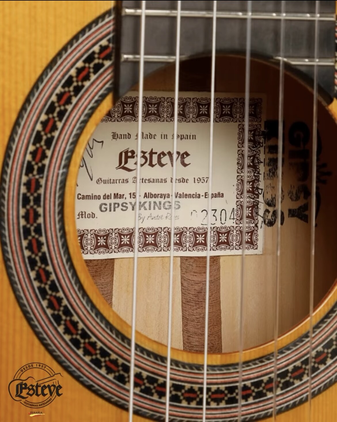 Esteve 吉他音孔标签细节