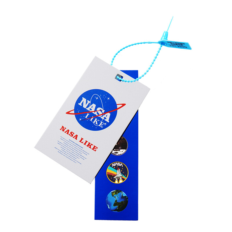NASALIKE 品牌宣传吊牌