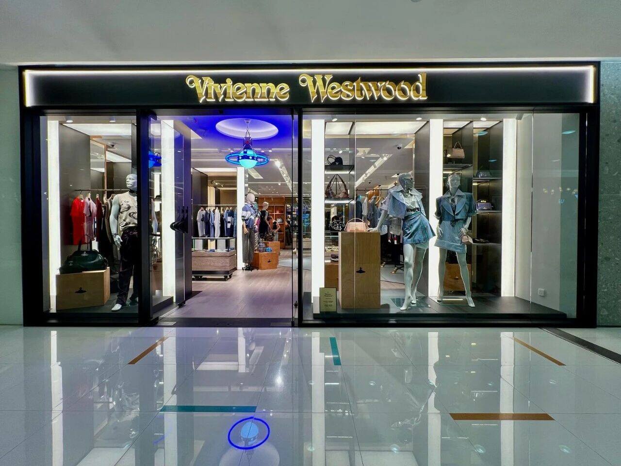 VIVIENNE WESTWOOD