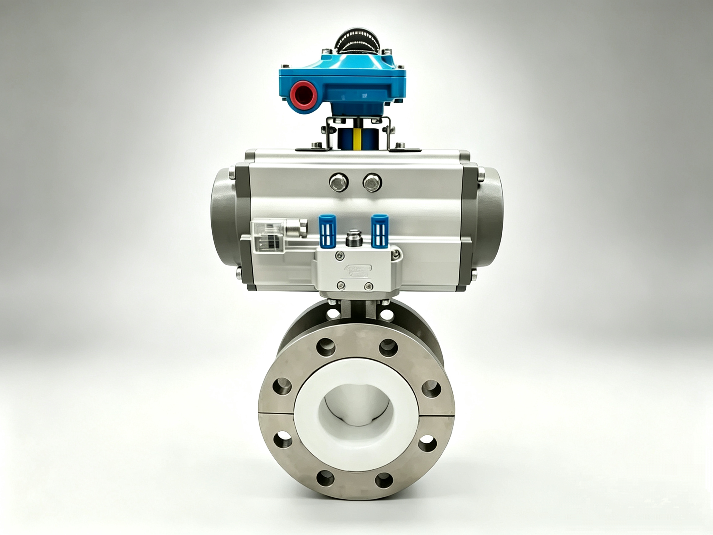 D641F46-10P and D641F46-16P pneumatic F46 lined flanged butterfly valves, available in 304, 316 and 2205 stainless steel materials.