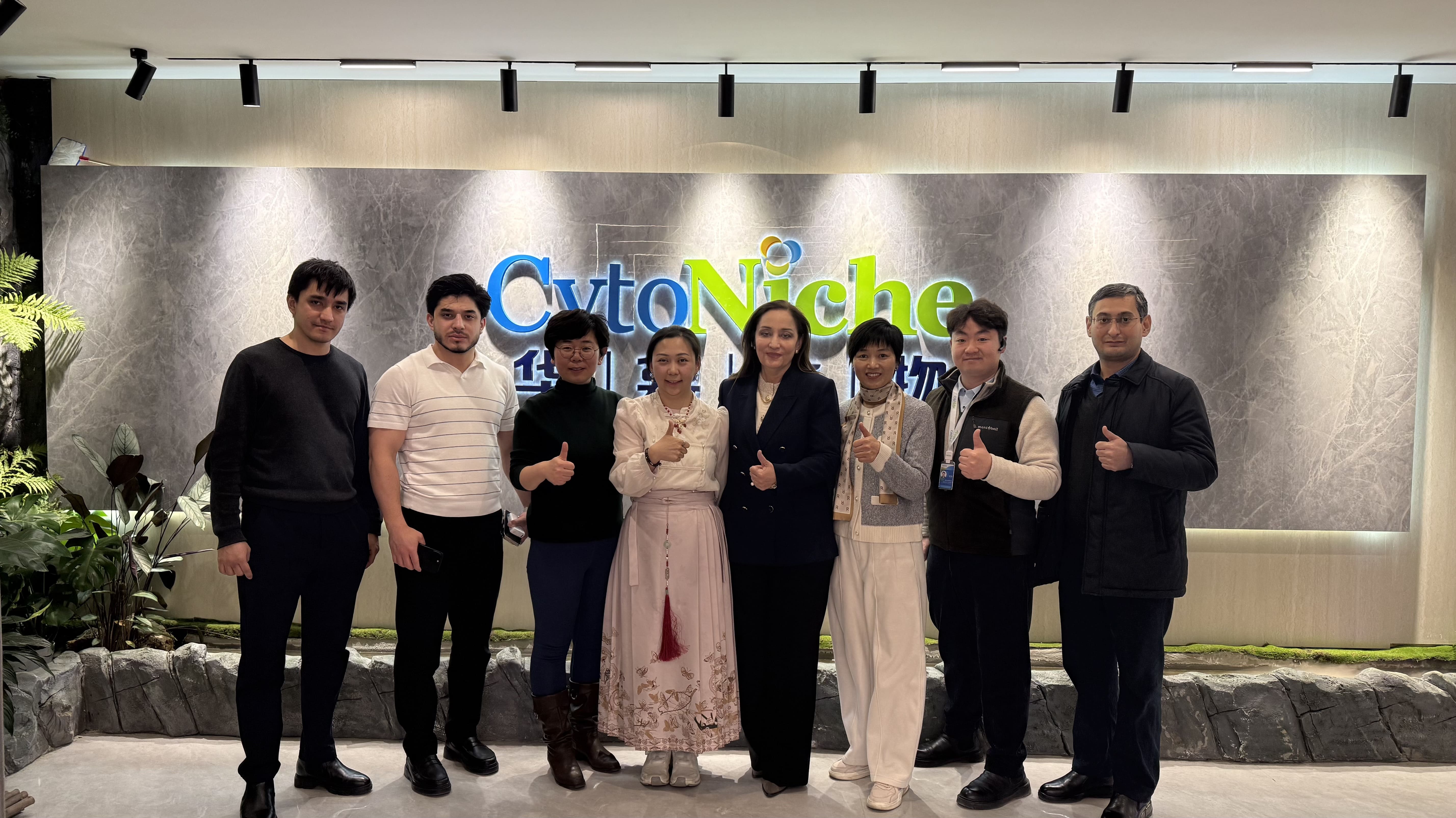 CytoNiche company visit - group photo
