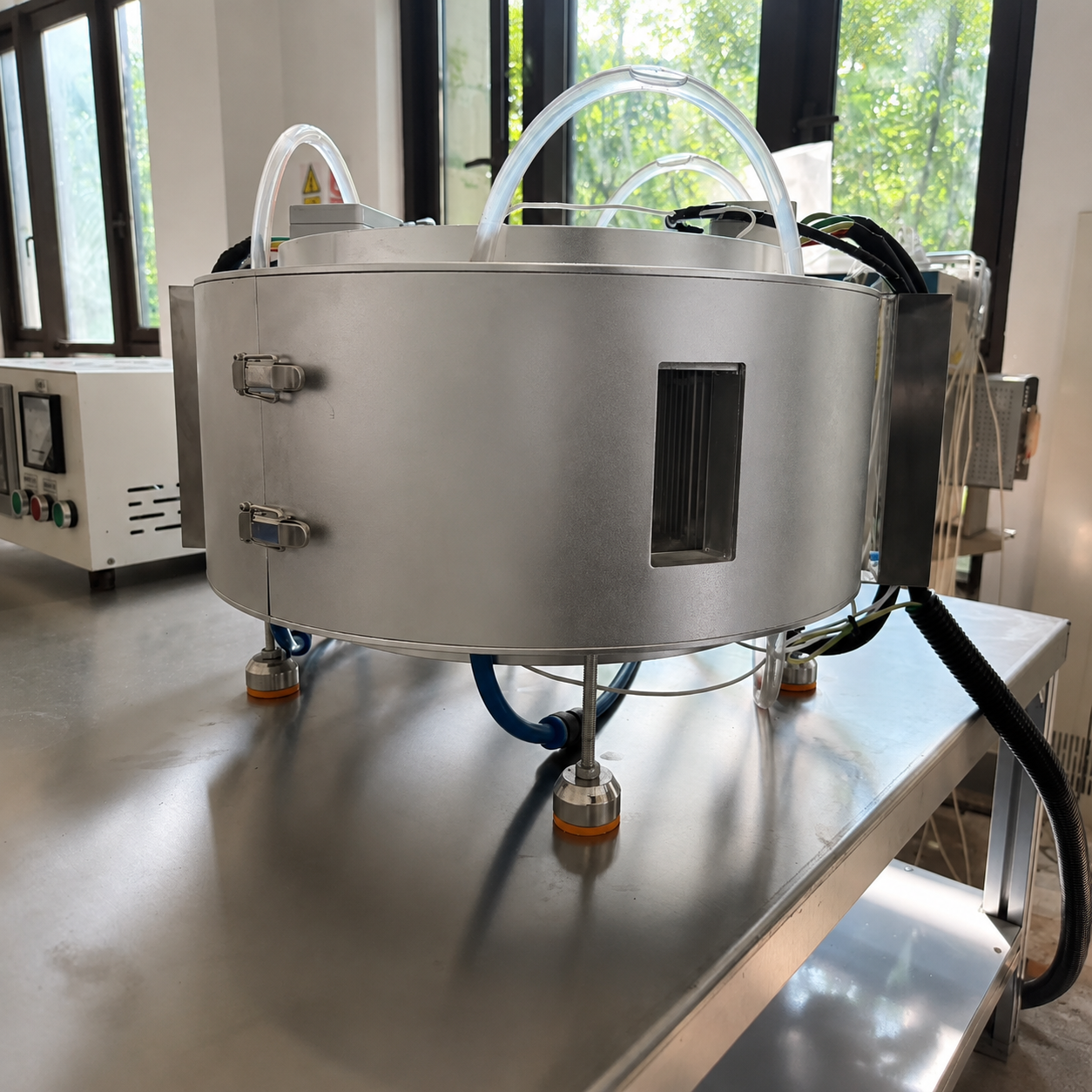 KHQ-V1800 Quartz Lamp Body Heating System - Product Photo