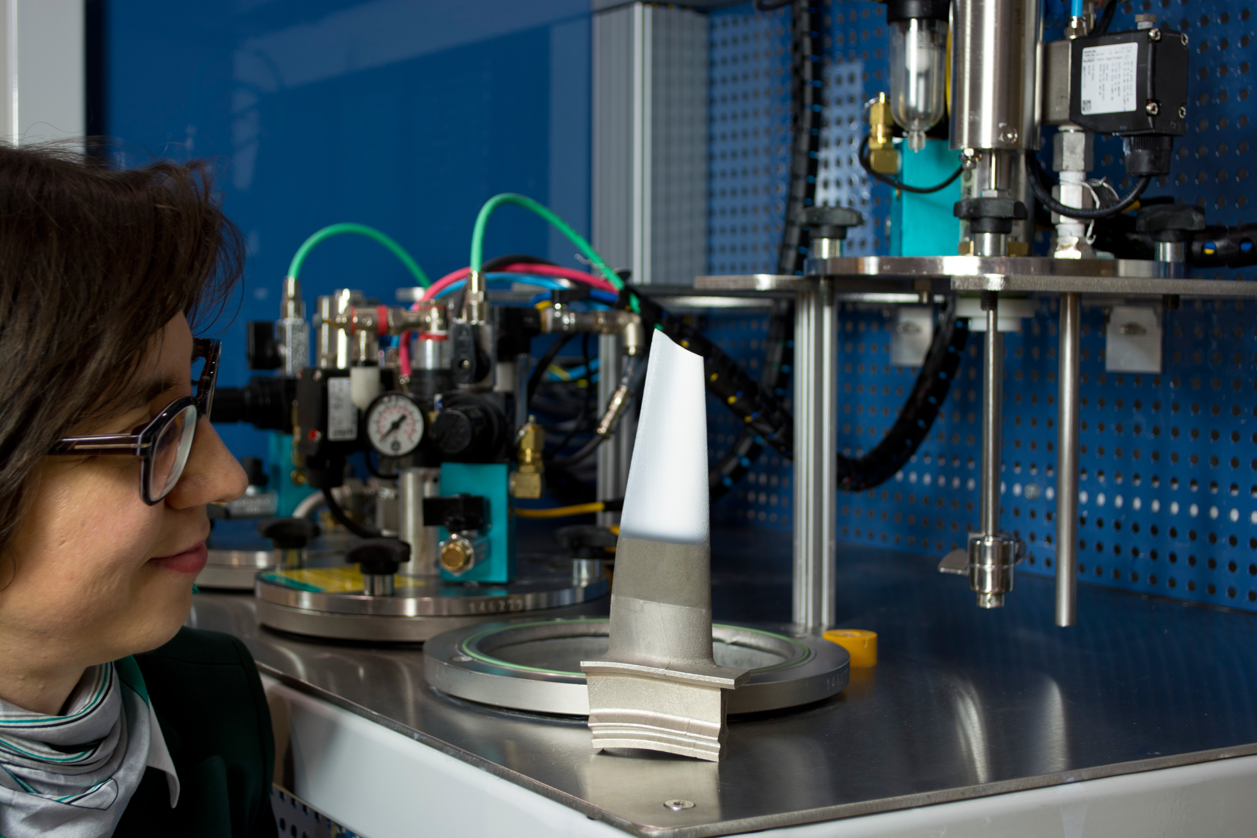 Example of YSZ ceramic thermal barrier coating on an actual turbine blade for aircraft engines.