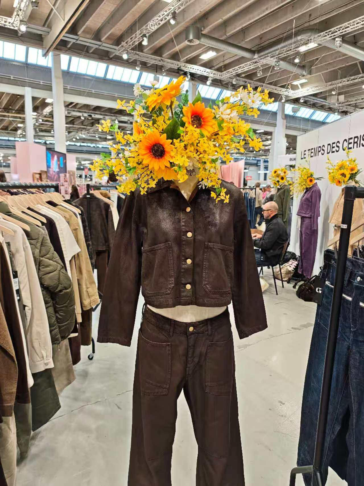 Creative Fashion Installation Display