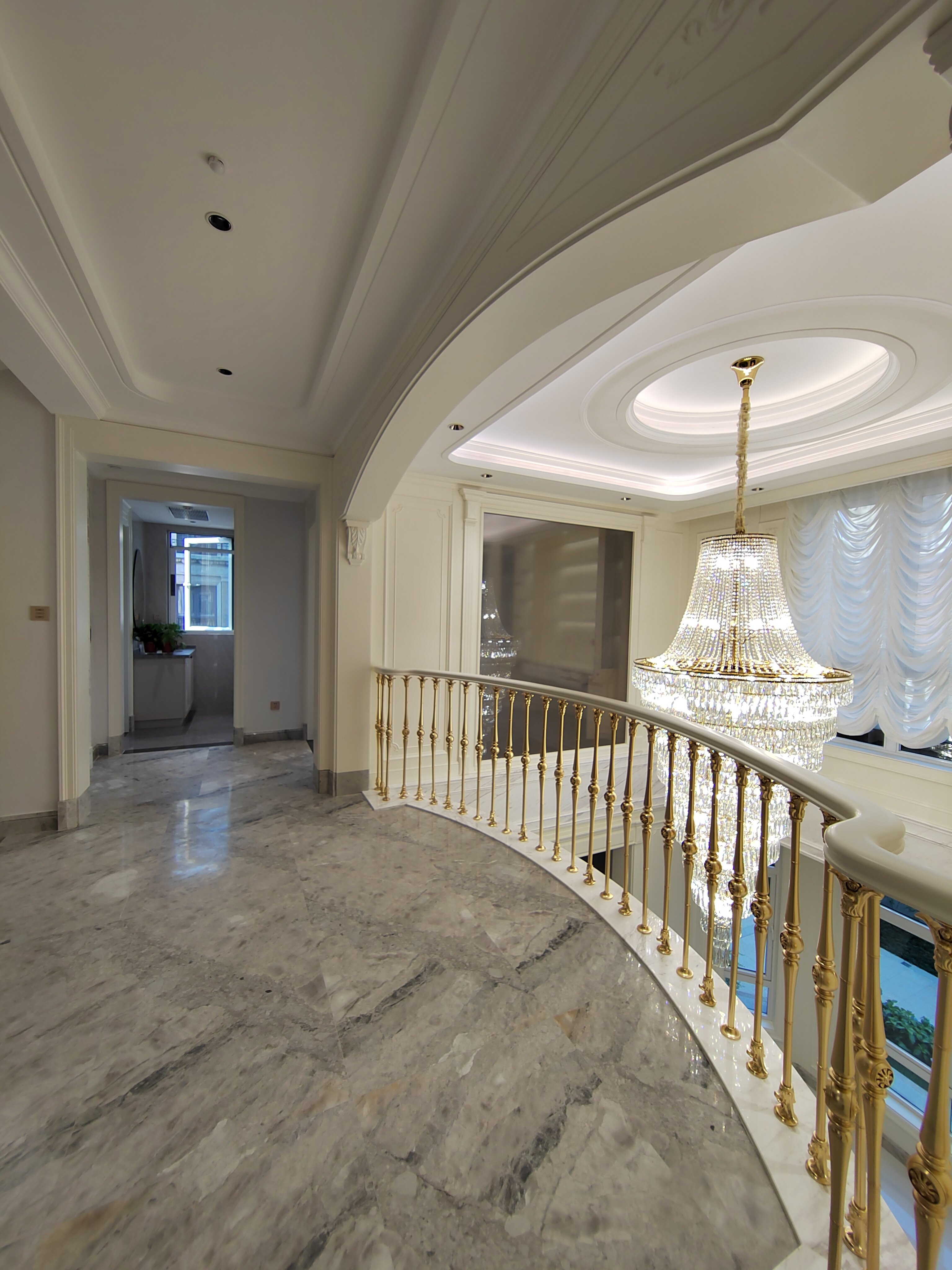 Gallery image 12