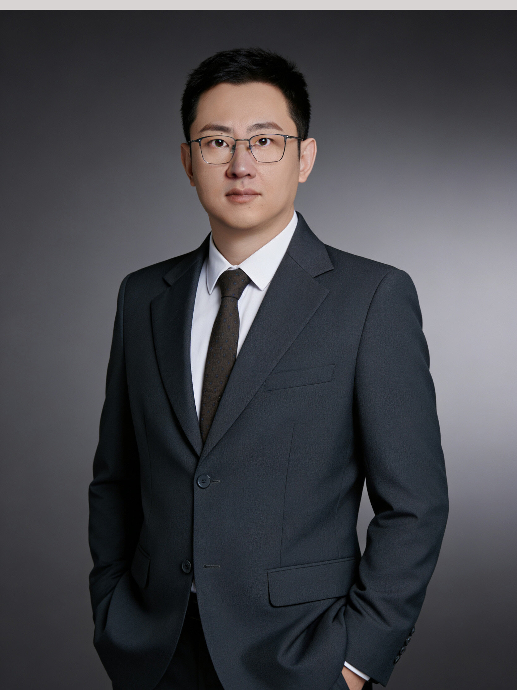 梁栋梁 律师