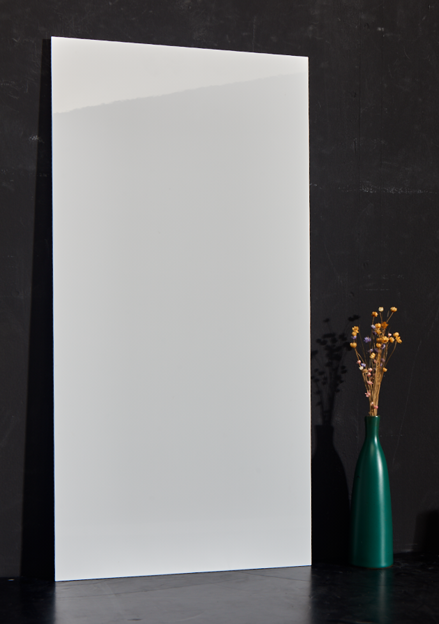 Classic White Glossy