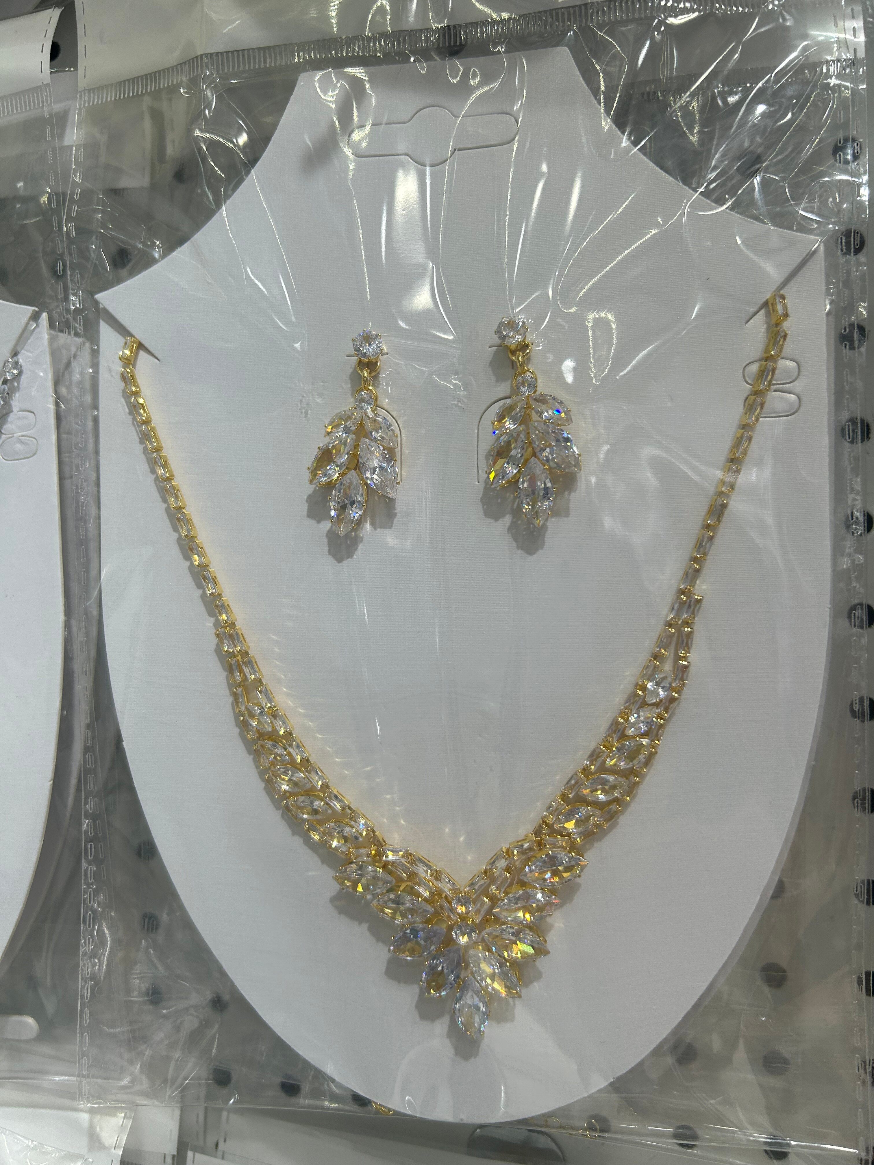 Zircon necklace+earring set