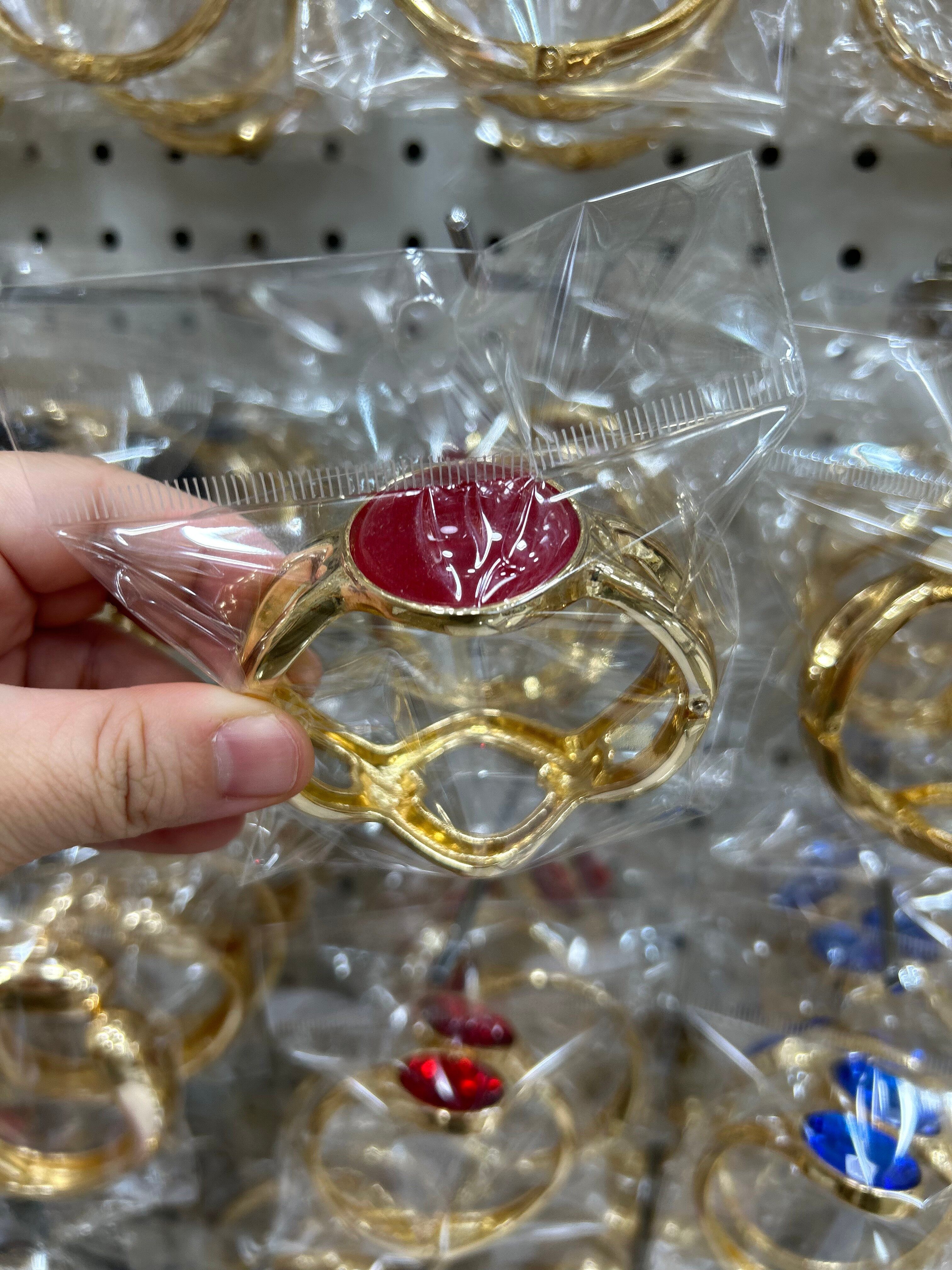 Zircon alloy coarse bangle