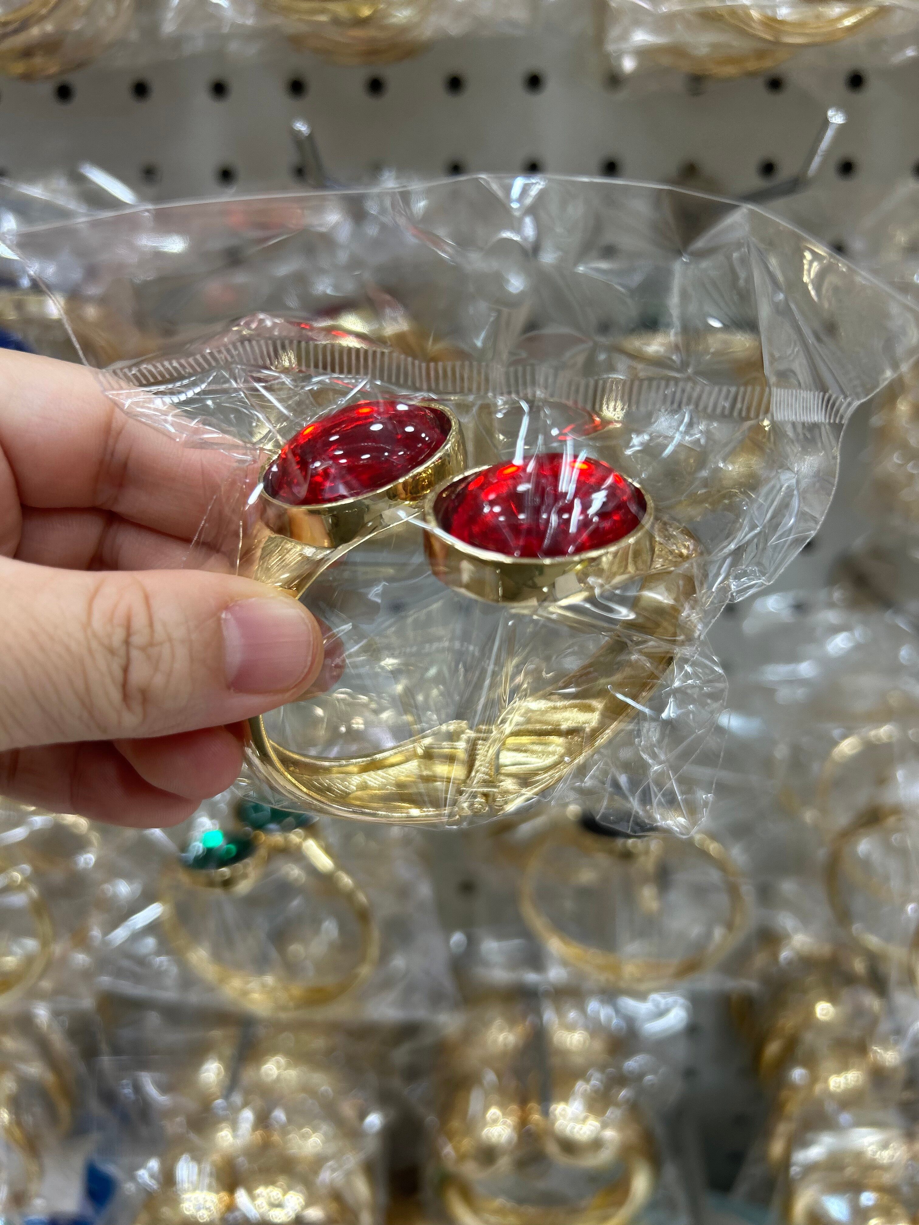 Zircon alloy coarse bangle