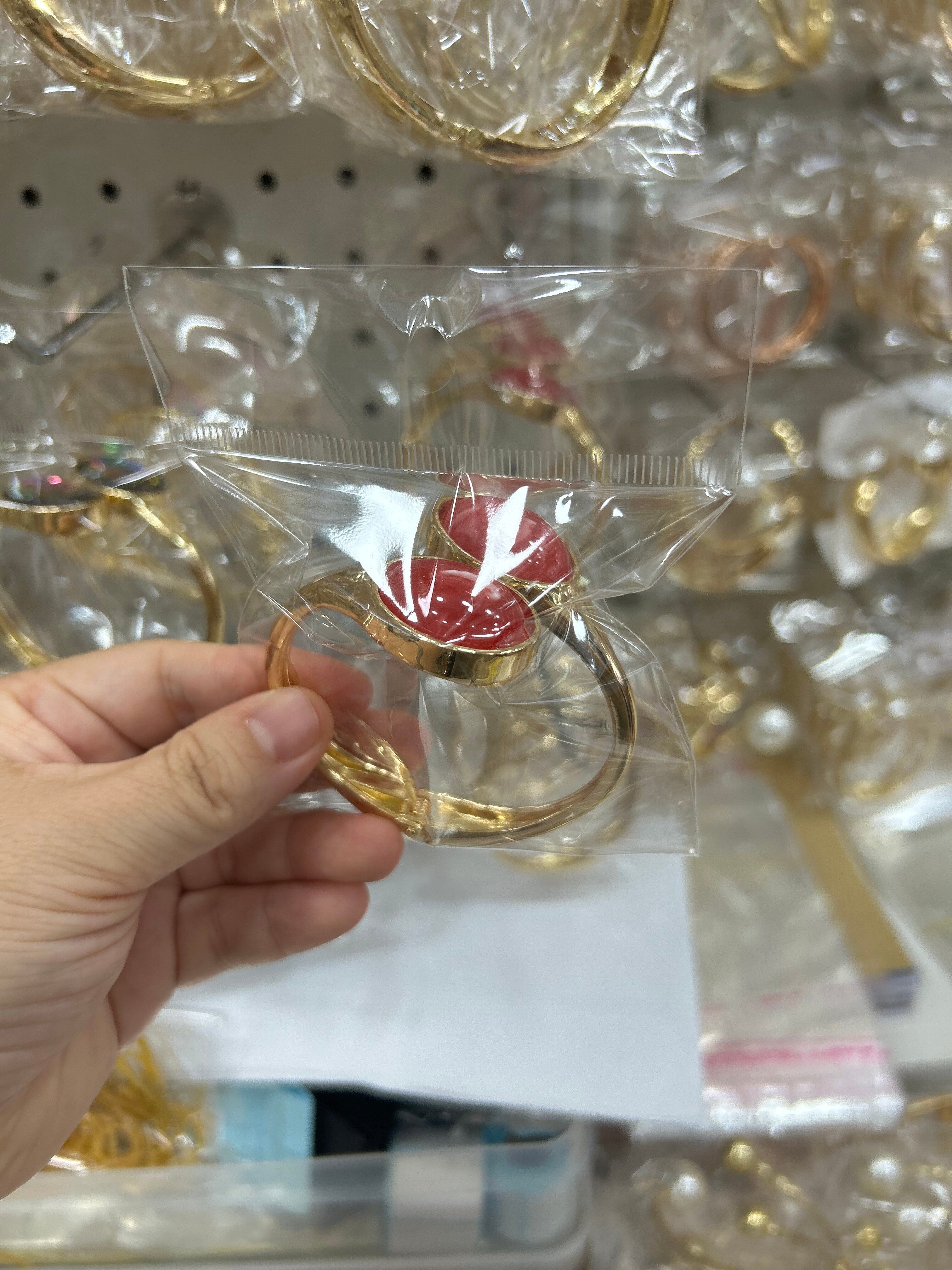 Zircon alloy coarse bangle