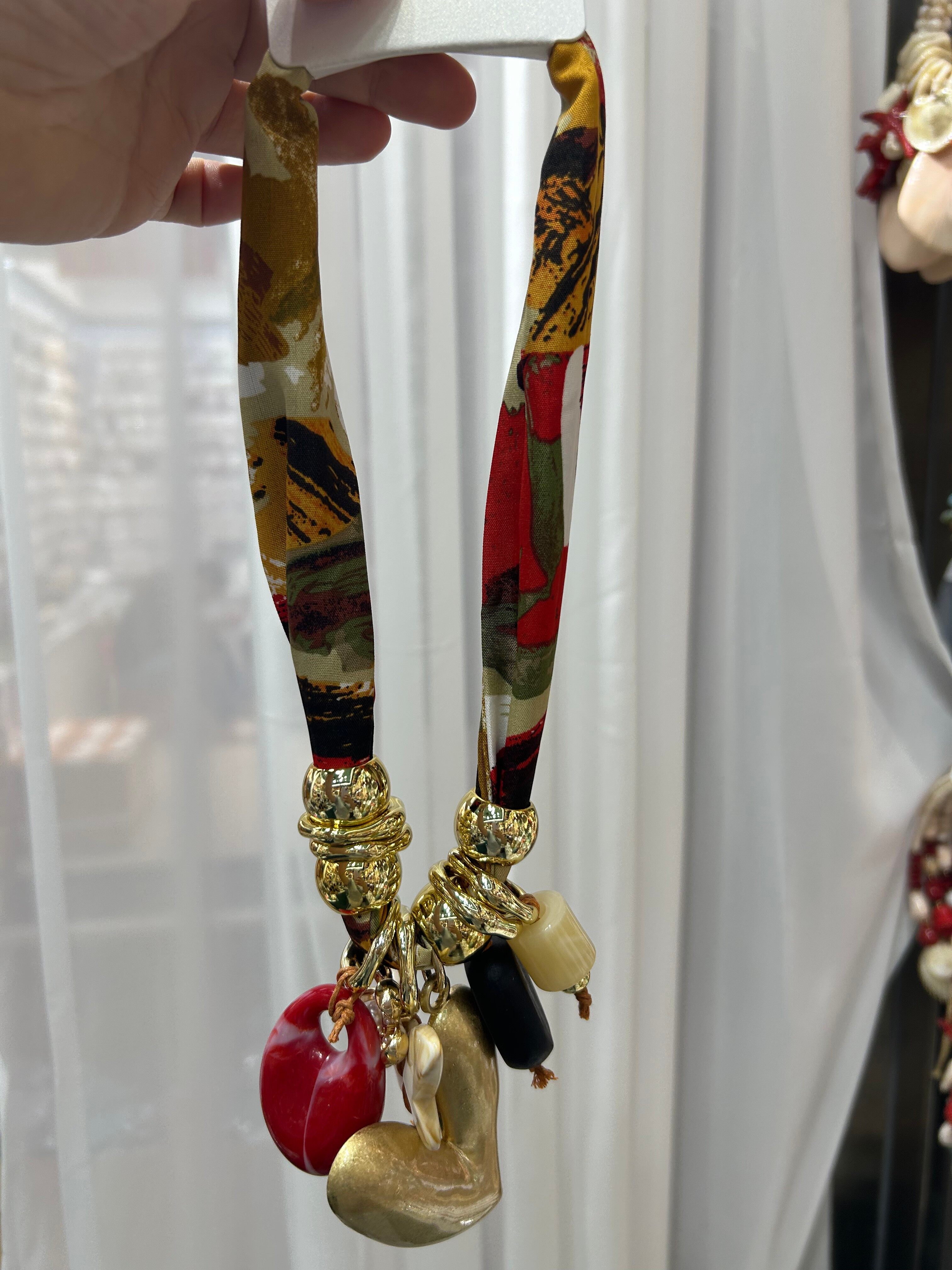 Bohemian style collarbone necklace