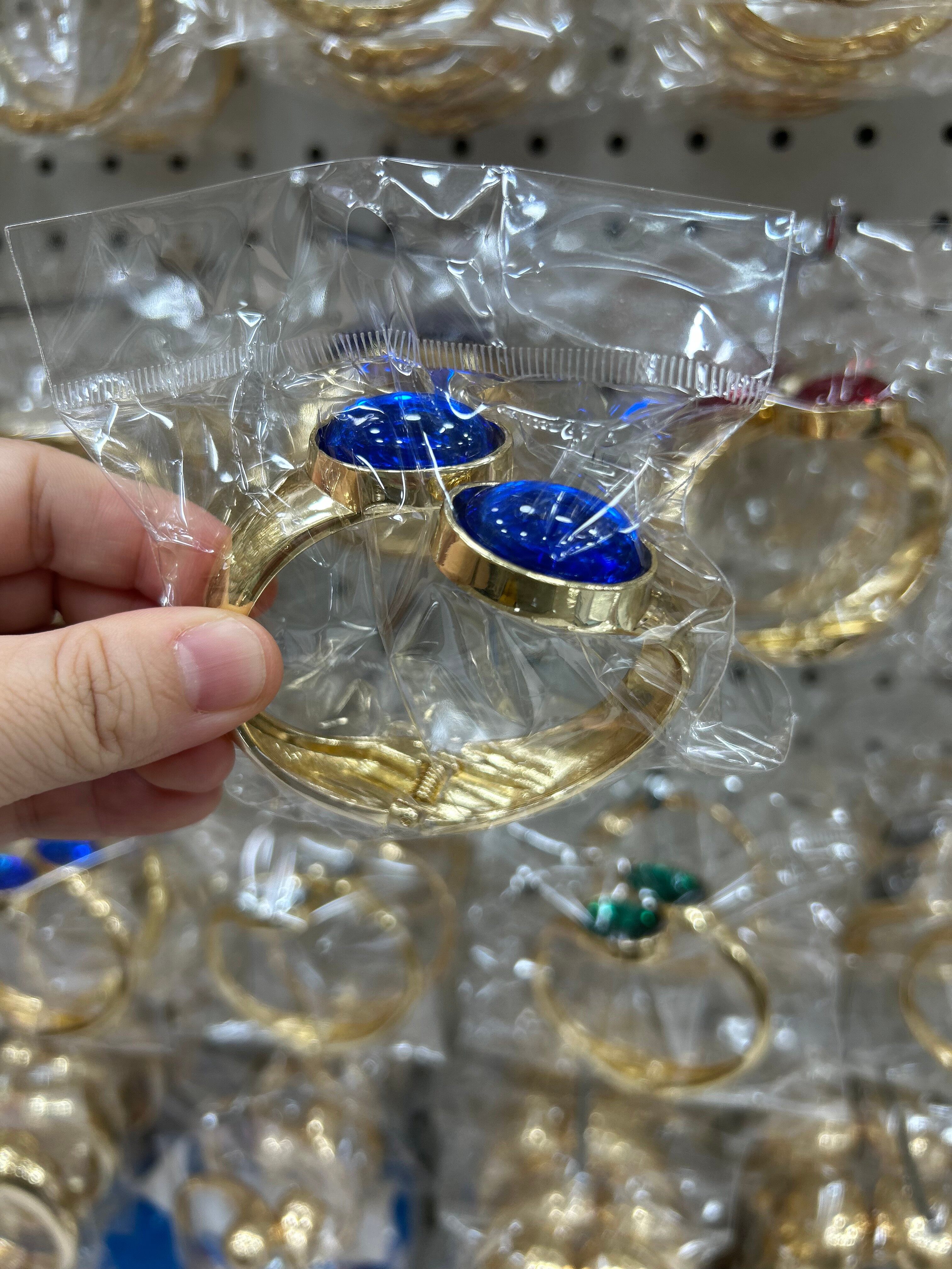 Zircon alloy coarse bangle