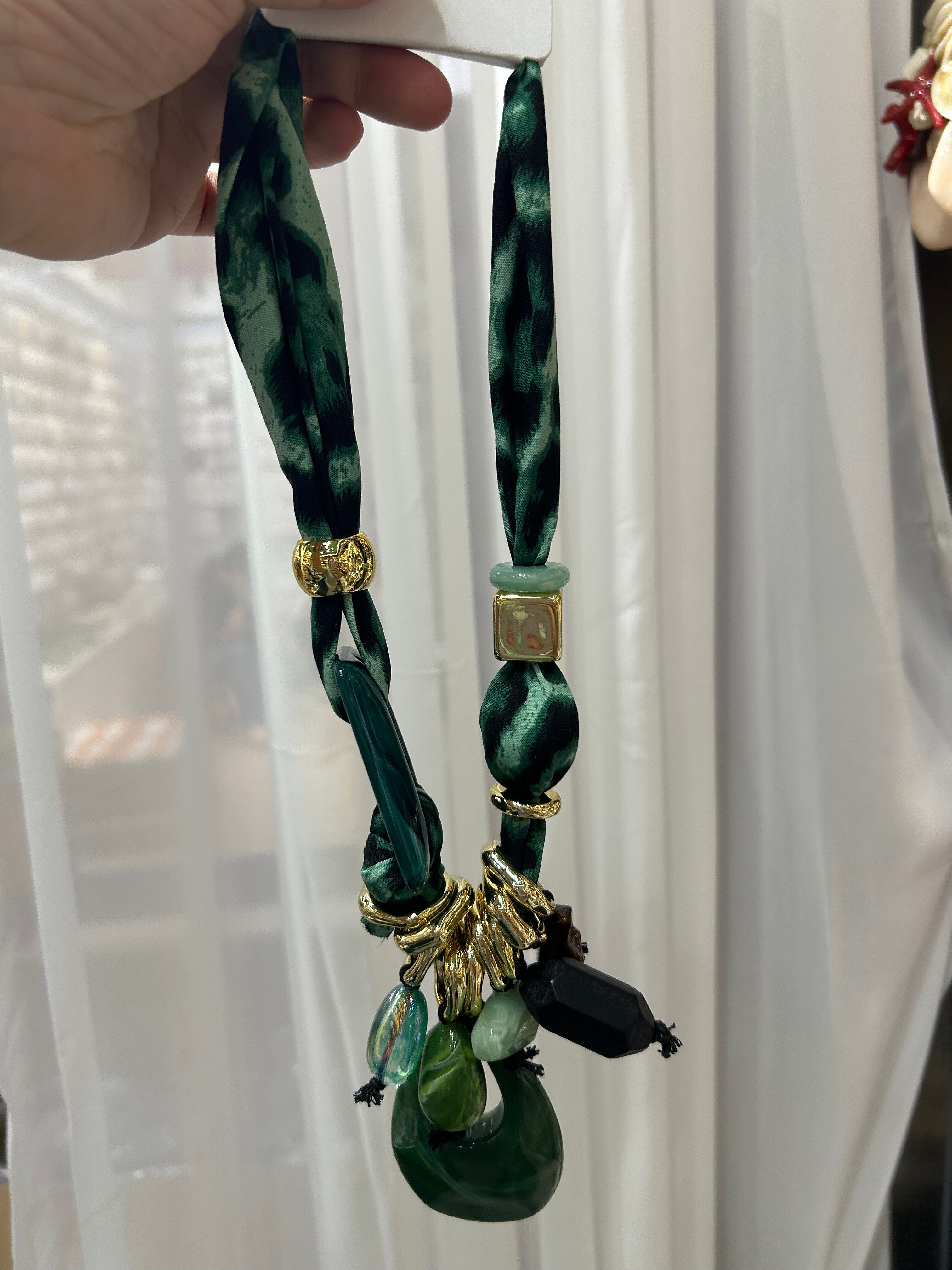 Bohemian style collarbone necklace